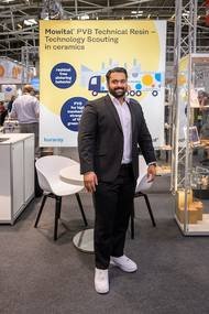 Technischer Produktmanager Gurshranjit Singh auf dem Stand der Ceramitec 2022.